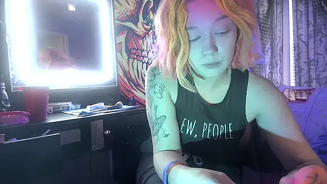 TEXASMARYYYJANE online show from September 18, 2025, 6:10 pm