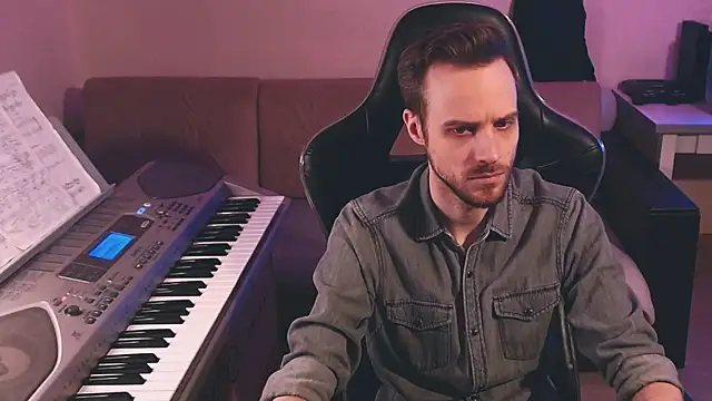 Sweetparker online show from November 26, 2025, 12:39 pm