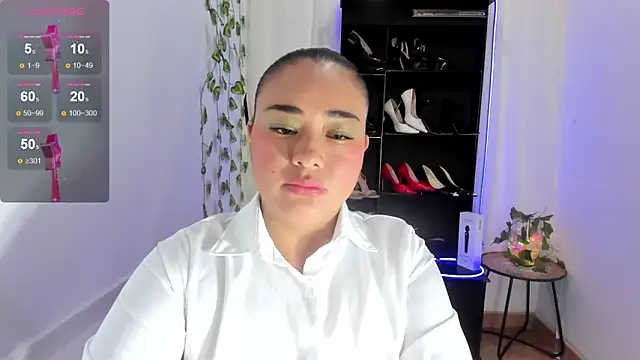 ReyleDoll online show from March 17, 2026, 9:40 pm