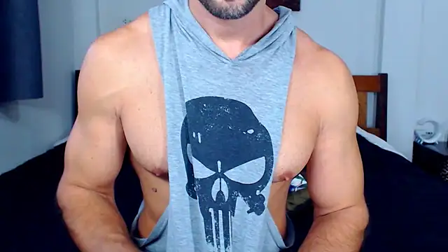 Snapshot of RONNIE_X chatting on November 17, 2025, 7:14 am RONNIE X online show from November 17, 2025, 7:14 am