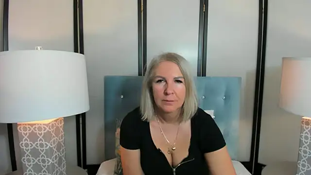 EricaTop online show from December 22, 2024, 5:56 am