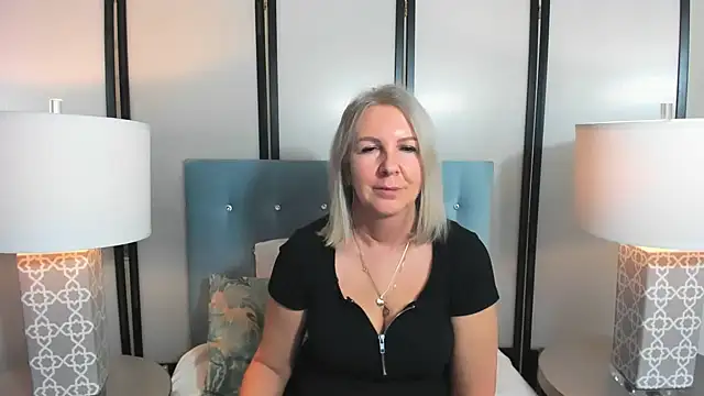 EricaTop online show from March 5, 2025, 6:56 pm