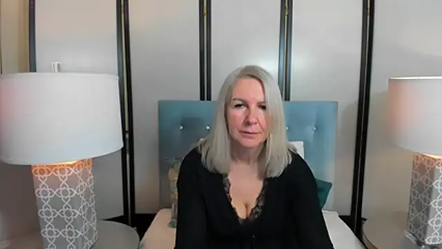 EricaTop online show from February 15, 2026, 5:59 am