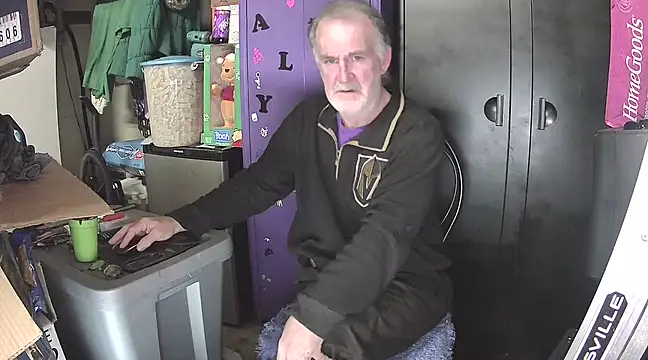 Snapshot of Sweet_Sexy1963 chatting on December 20, 2024, 5:57 am Sweet Sexy1963 online show from December 20, 2024, 5:57 am