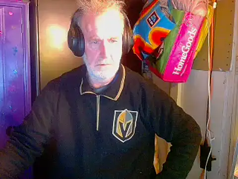 Snapshot of Sweet_Sexy1963 chatting on February 9, 2025, 9:37 am Sweet Sexy1963 online show from February 9, 2025, 9:37 am