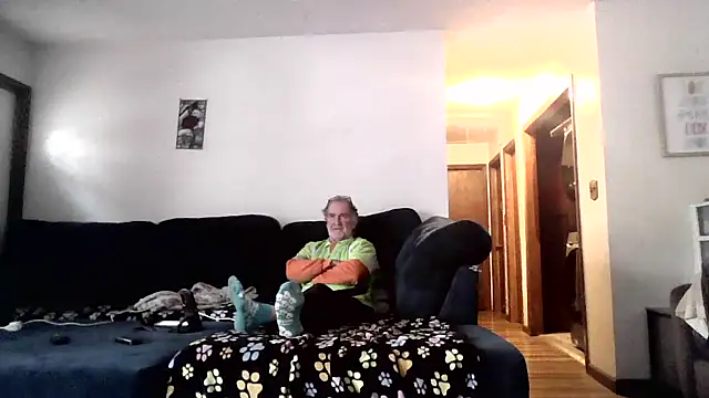 Snapshot of Sweet_Sexy1963 chatting on October 28, 2025, 4:53 pm Sweet Sexy1963 online show from October 28, 2025, 4:53 pm