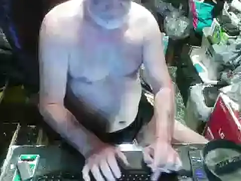 russtee online show from October 19, 2025, 11:49 pm