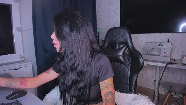 Lisegg  online show from January 22, 2025, 9:32 pm