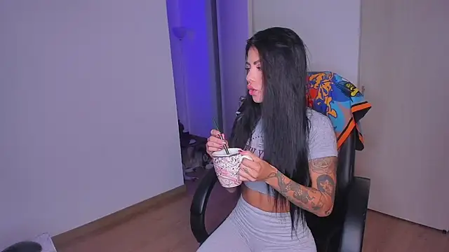 Lisegg  online show from September 19, 2025, 10:05 am