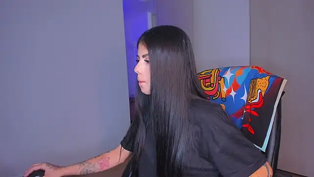 Lisegg  online show from January 5, 2026, 6:33 pm