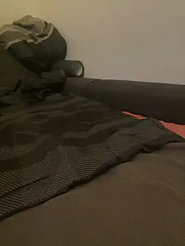 Snapshot of LionBoy1976 chatting on December 14, 2024, 9:29 am LionBoy1976 online show from December 14, 2024, 9:29 am