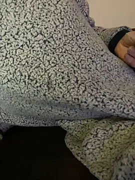 Snapshot of LionBoy1976 chatting on December 26, 2024, 12:36 am LionBoy1976 online show from December 26, 2024, 12:36 am