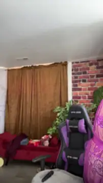 RubyLynne online show from April 15, 2026, 7:58 pm