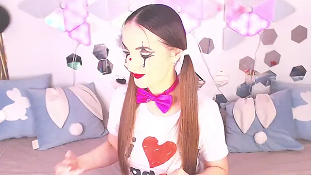 LexiKiss online show from February 20, 2026, 10:32 pm