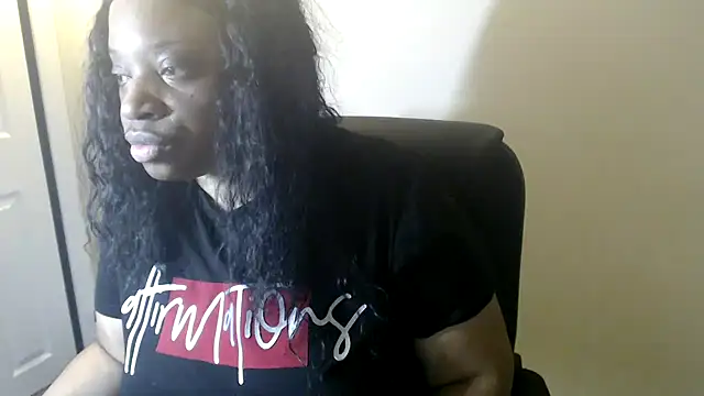 Sexymona1218 online show from February 13, 2026, 6:53 am