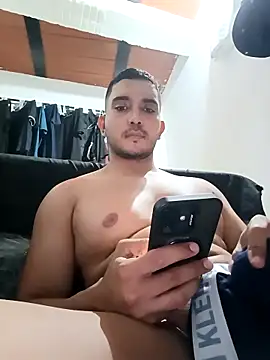 Ricardo hott online show from April 22, 2026, 12:24 am