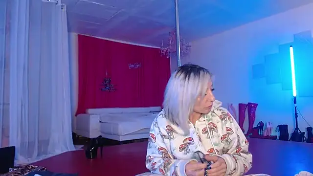 Snapshot of Sweet-Ginger chatting on January 11, 2026, 6:35 pm Sweet-Ginger online show from January 11, 2026, 6:35 pm