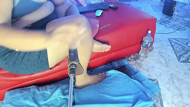 Dakotalove20 online show from March 14, 2025, 9:46 am