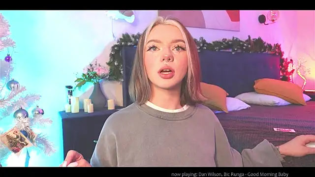 KristaBrooks online show from December 24, 2024, 1:39 pm