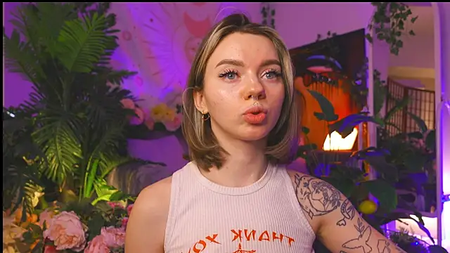 KristaBrooks online show from February 23, 2025, 4:24 pm