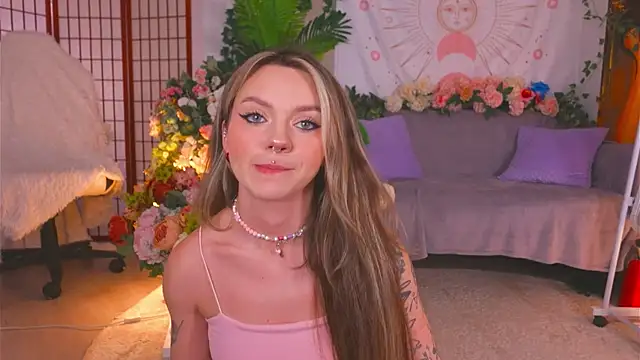 KristaBrooks online show from September 19, 2025, 1:12 pm