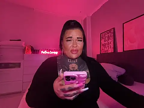  MelinaCurves  online show from February 10, 2025, 10:30 pm