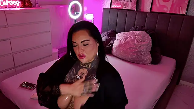  MelinaCurves  online show from March 14, 2025, 11:00 pm