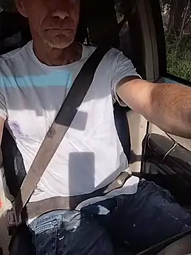 Biknight online show from April 14, 2026, 1:28 pm