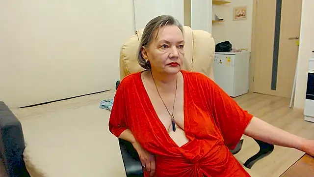 MomJaneSex online show from October 22, 2025, 7:13 pm