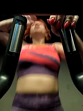 Ella  Kross online show from February 16, 2025, 11:16 am