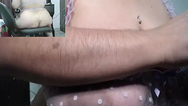 zoe hotxxx online show from October 14, 2025, 3:02 pm