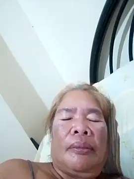 sexylizzy4u online show from February 9, 2025, 8:24 pm