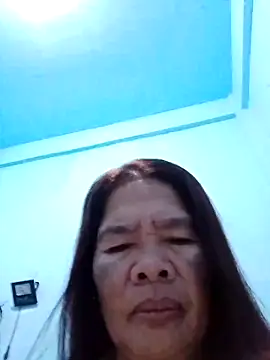 sexylizzy4u online show from February 24, 2025, 8:47 pm