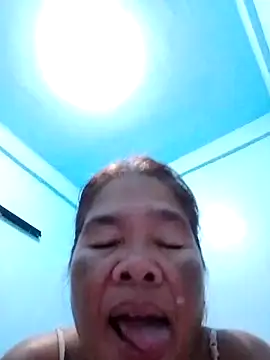 sexylizzy4u online show from March 15, 2025, 2:45 pm