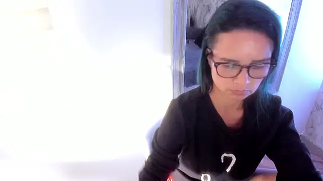 BrianaGarner online show from February 12, 2025, 10:04 pm