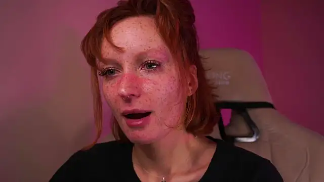 Liuba Fox online show from November 9, 2025, 7:01 pm