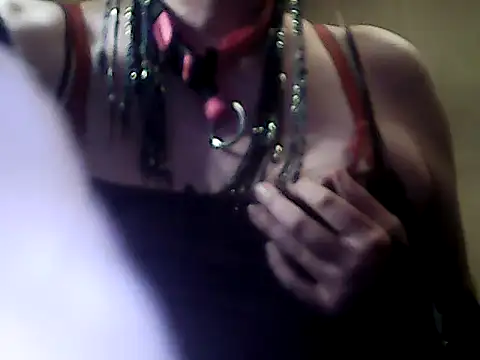 sissy sarah69 online show from October 5, 2025, 3:10 pm