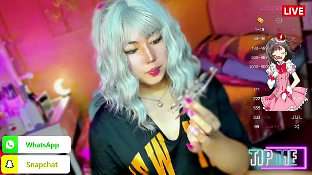 HOTnWILDalice online show from September 24, 2025, 1:20 am