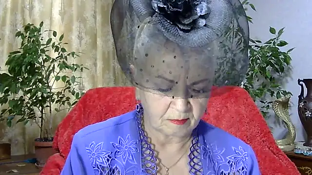 Snapshot of Emma52610 chatting on March 4, 2025, 6:47 am Emma52610 online show from March 4, 2025, 6:47 am