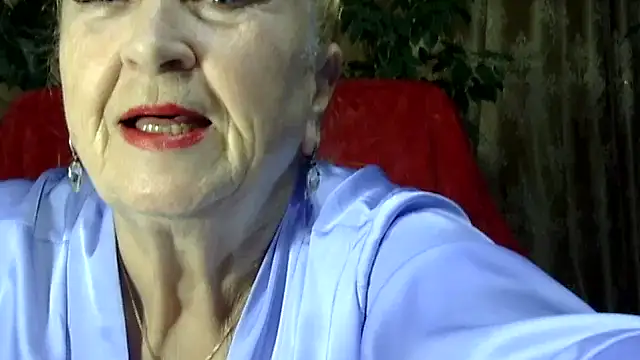 Snapshot of Emma52610 chatting on November 4, 2025, 12:15 pm Emma52610 online show from November 4, 2025, 12:15 pm