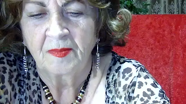 Snapshot of Emma52610 chatting on November 30, 2025, 3:27 pm Emma52610 online show from November 30, 2025, 3:27 pm