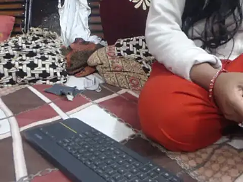 Snapshot of prettyindiandoll chatting on January 25, 2025, 6:01 am prettyindiandoll online show from January 25, 2025, 6:01 am