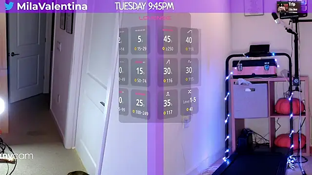 Snapshot of MilaValentina chatting on March 5, 2025, 2:46 am MilaValentina online show from March 5, 2025, 2:46 am