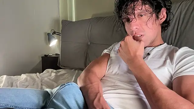 beranco19 online show from April 8, 2026, 10:43 pm