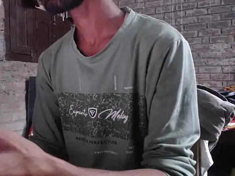 ThethunderPo online show from October 7, 2025, 1:58 am