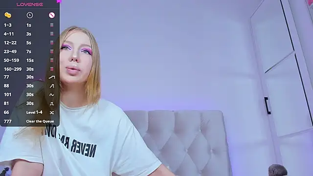 Snapshot of YourWildDestiny chatting on December 3, 2024, 11:13 pm YourWildDestiny online show from December 3, 2024, 11:13 pm