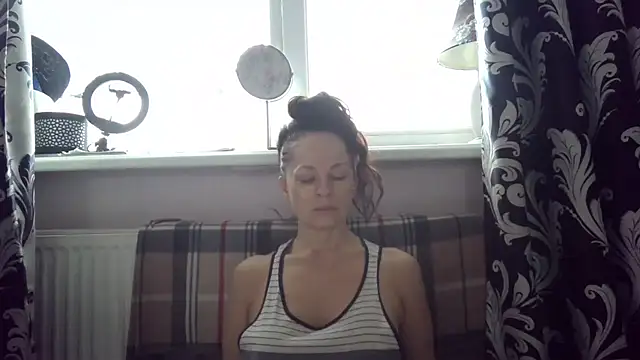 LindaStarS online show from January 15, 2026, 6:40 am