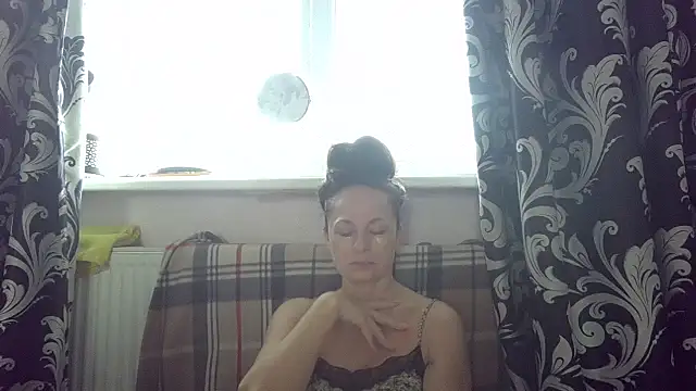 LindaStarS online show from February 24, 2026, 5:49 am