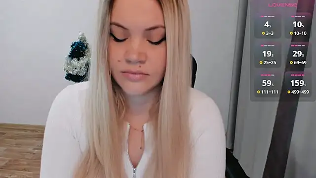 AllAboutLoveXx online show from December 31, 2024, 8:04 am