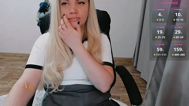 AllAboutLoveXx online show from January 15, 2025, 10:06 am